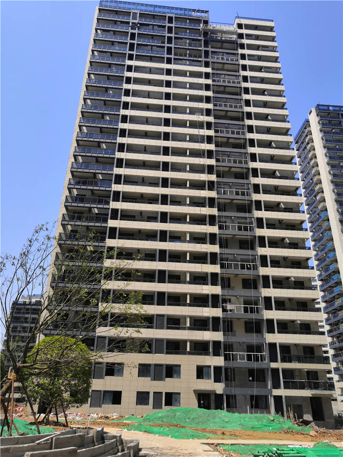 ���̰���