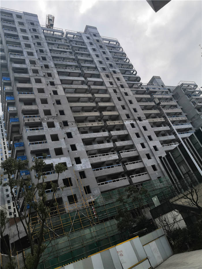 ���̰���