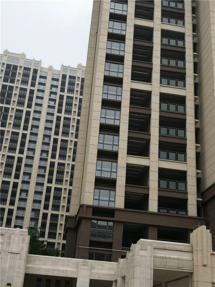 ���̰���